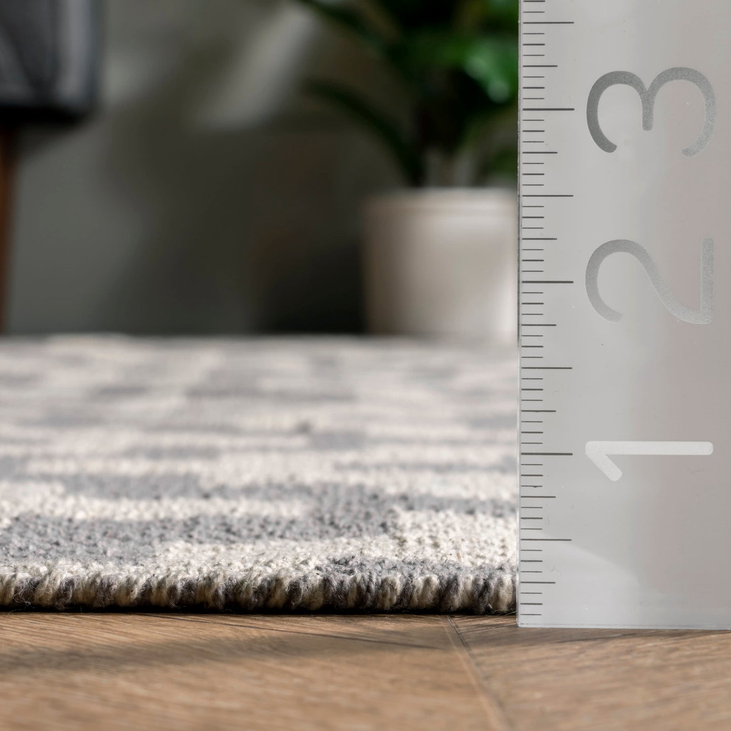 Flatwoven Chevrons with Tassels Rug | Grey