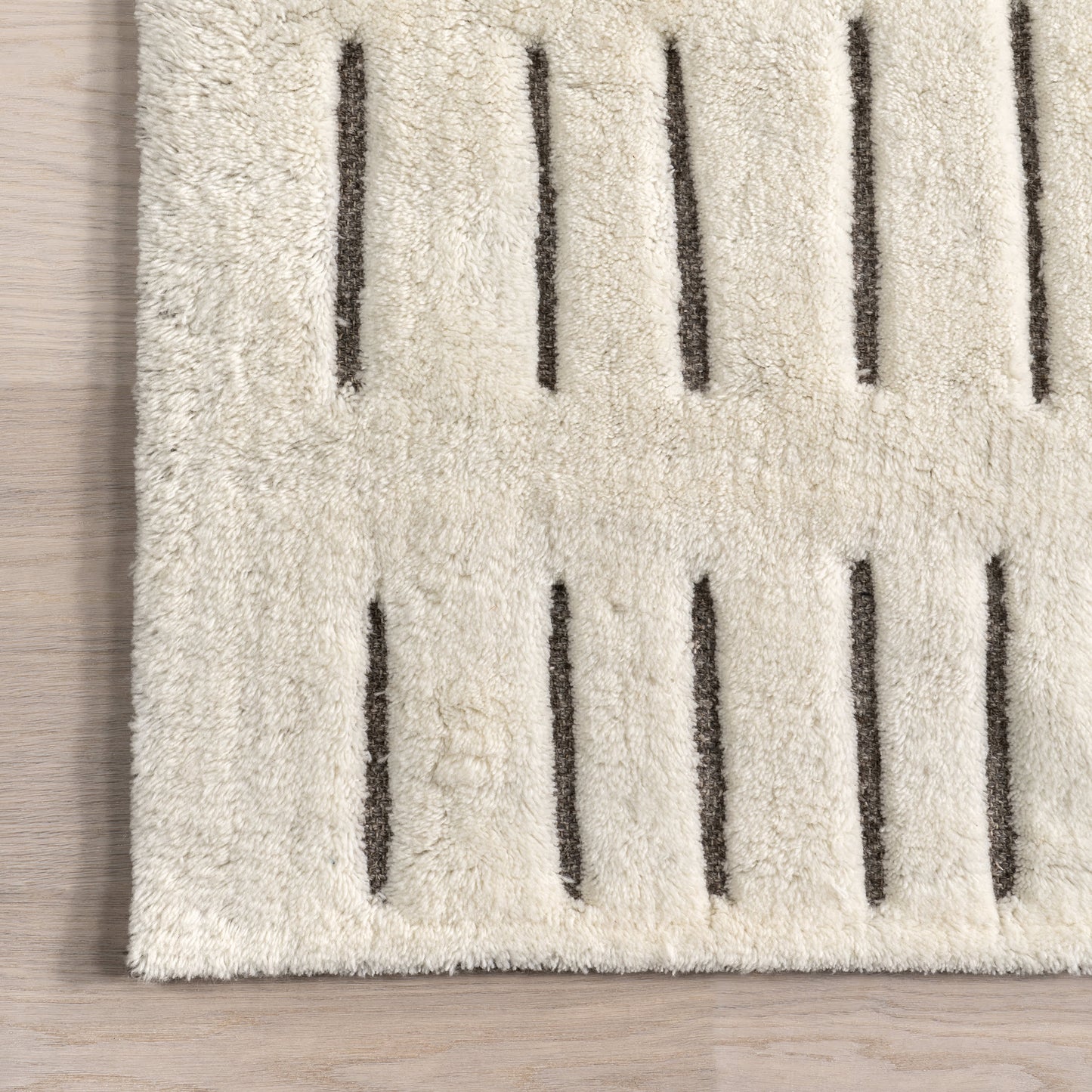 Meara Hand Tufted Broken Lines New Zealand Wool Rug | Off White