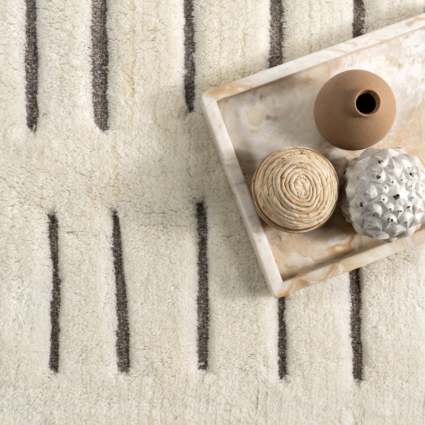 Meara Hand Tufted Broken Lines New Zealand Wool Rug | Off White