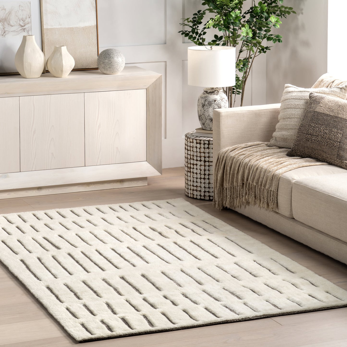 Meara Hand Tufted Broken Lines New Zealand Wool Rug | Off White